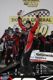 Kyle Busch wins Charlotte Nationwide