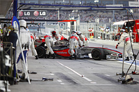 Lewis Hamilton, McLaren, Abu Dhabi GP