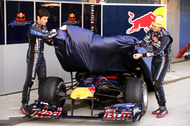 Vettel and Webber unveil the RB6