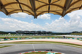 Bruno Senna rounds the final corner
