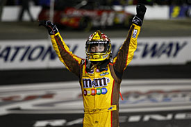 Winner Kyle Busch, Richmond, 2010