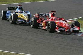 Fernando Alonso hunting Michael Schumacher at Suzuka '05