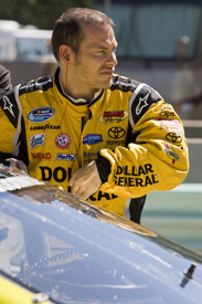 Villeneuve enters Indy NASCAR race