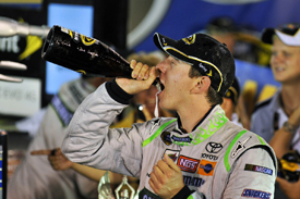 Kyle Busch wins at Bristol