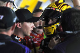Hamlin unflustered by Harvick feud