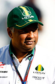 Tony Fernandes, Lotus
