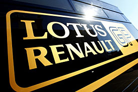 Lotus Group sponsors Renault in F1 in 2011