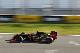 Vitaly Petrov, Renault, Jerez testing
