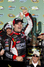 Jeff Gordon wins at Phoenix