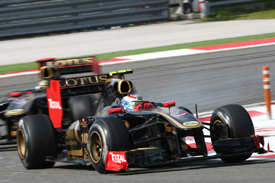 Vitaly Petrov leads Renault team-mate Nick Heidfeld at Istanbul
