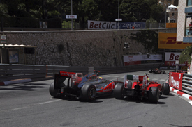 Lewis Hamilton clashes with Felipe Massa in Monaco