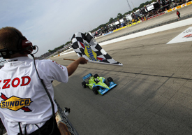 Dario Franchitti wins at Milwaukee