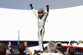 Romain Grosjean wins in Valencia