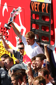 Sebastian Vettel wins in Valencia