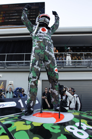 Jamie Whincup wins in Townsville