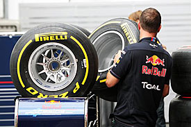 Red Bull, Pirelli, 2011