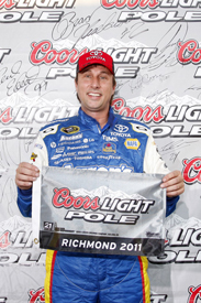 David Reutimann takes Richmond pole