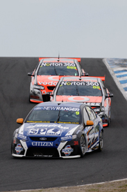 Shane van Gisbergen, Stone Brothers Ford, leads at Phillip Island