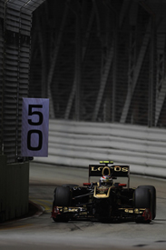 2011 Singapore GP: Lotus Renault Formula One (F1) Race Recap