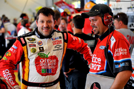 Crew chief Darian Grubb (right) is key to Stewart's success