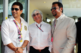 Bernie Ecclestone Sachin Tendulkar Gulshan Grover 2011 Indian grand prix