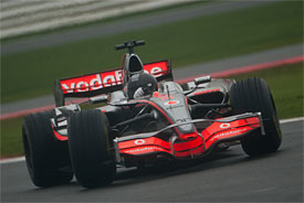 Williamson completes McLaren test