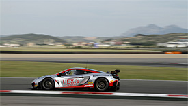Hexis McLaren completes Navarra double