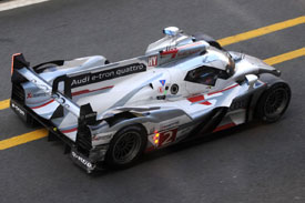 Audi Le Mans 2012 Hour 22