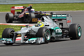 Rosberg urges Mercedes to raise game