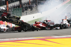 Spa start crash 2012