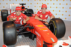 An F1 car built with 200,000 LEGO bricks