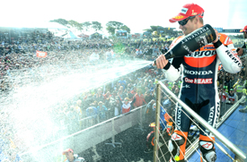 Casey Stoner wins at Phillip Island