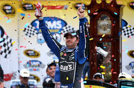 Jimmie Johnson wins at Martinsville