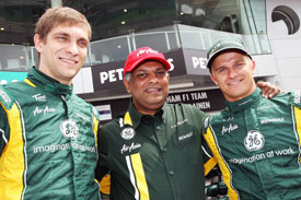 Tony Fernandes 