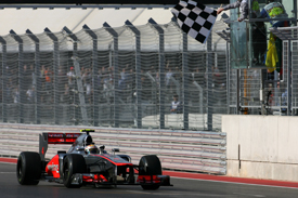 Lewis Hamilton wins at Austin