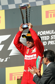 Fernando Alonso on the Austin podium