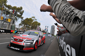 Craig Lowndes wins in Sydney