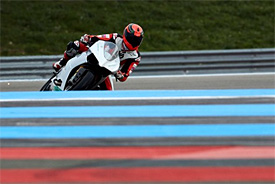 Schumacher enjoys two-wheel return 