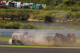 Fernando Alonso crashes at Suzuka, 2012