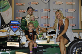 Ed Carpenter wins at Fontana, IndyCar 2012