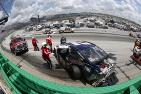 Brad Keselowski and Greg Biffle crash, NASCAR Kentucky 2013