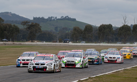 James Courtney leads Winton V8 Supercars race 2013