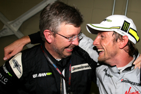 Ross Brawn and Jenson Button in 2009