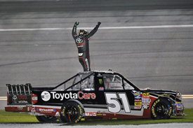 Kyle Busch wins Daytona NASCAR Trucks 2014