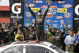 Kyle Busch NASCAR Sprint Cup 2014