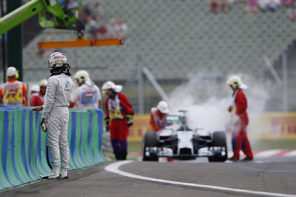 Lewis Hamilton, Mercedes, fire, Hungarian GP 2014