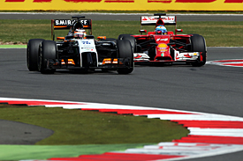 Fernando Alonso, Ferrari, races with Nico Hulkenberg, Force India, British GP 2014, Silverstone