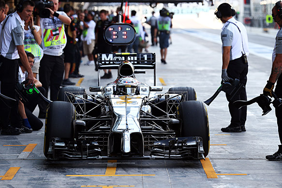 Kevin Magnussen, McLaren, new front wing, Abu Dhabi GP 2014