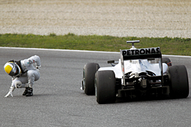 Nico Rosberg, Mercedes, stops, Barcelona F1 testing 2010