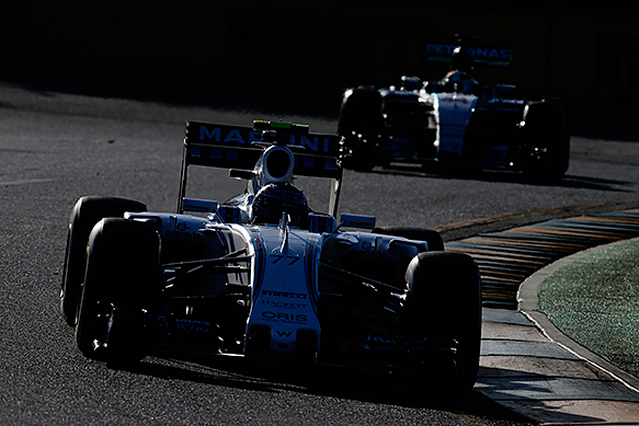 Valtteri Bottas, Williams, leads Lewis Hamilton, Mercedes, Australian GP 2015, Melbourne